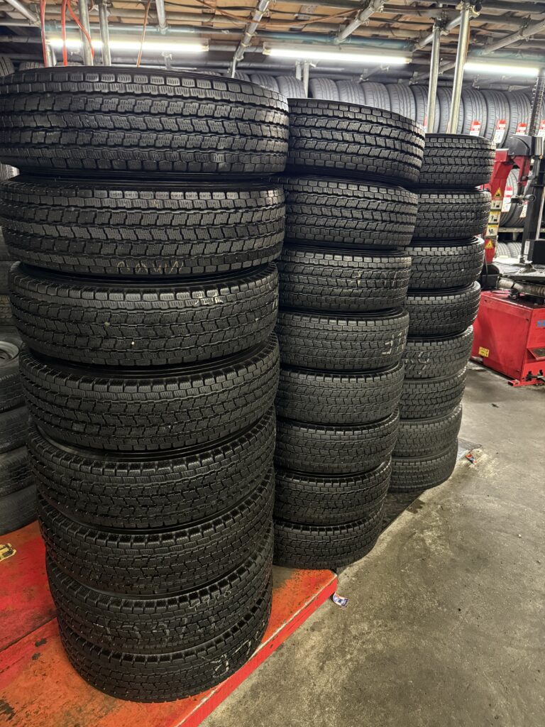 中古スタッドレスタイヤ | 175/80R16 | 国産タイヤ – Aman Trading Company